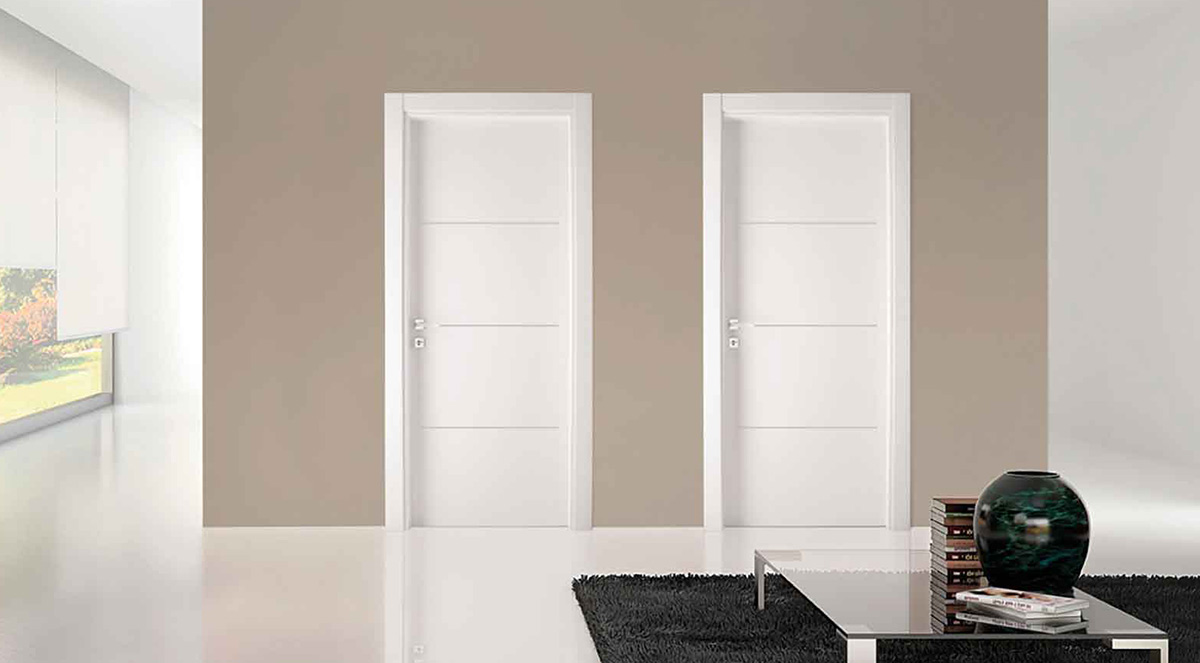 Дизайн квартиры с белыми дверями - 56 фото