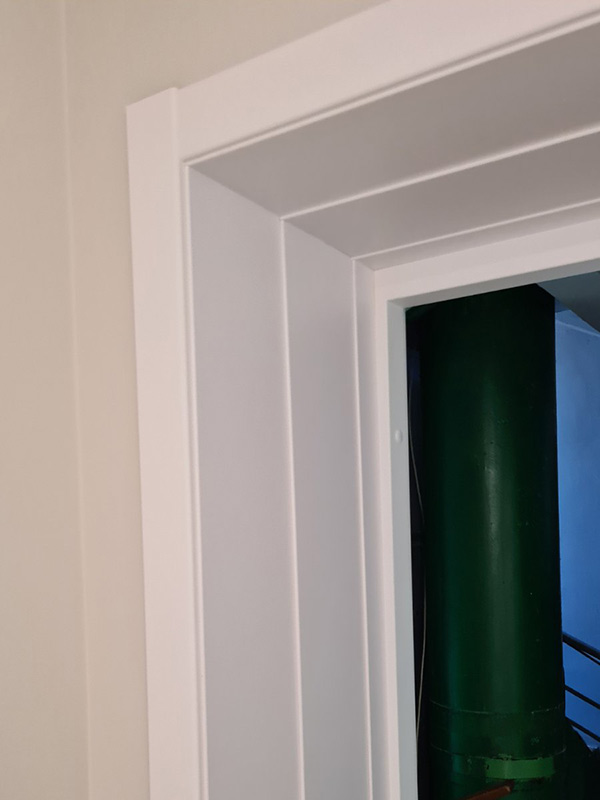 Обналичка откоса входной двери фото крупным планом